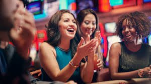 Layar Wild Coaster all303 menampilkan jadwal MotoGP, badminton, dan pertandingan sepak bola